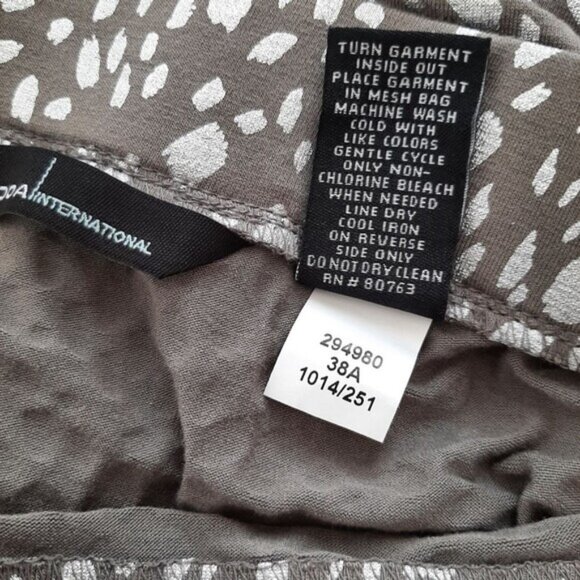 MODA INTERNATIONAL | Ruched Exposed Zip Mini Skirt Grey Silver Animal Print Sz M - Picture 12 of 12
